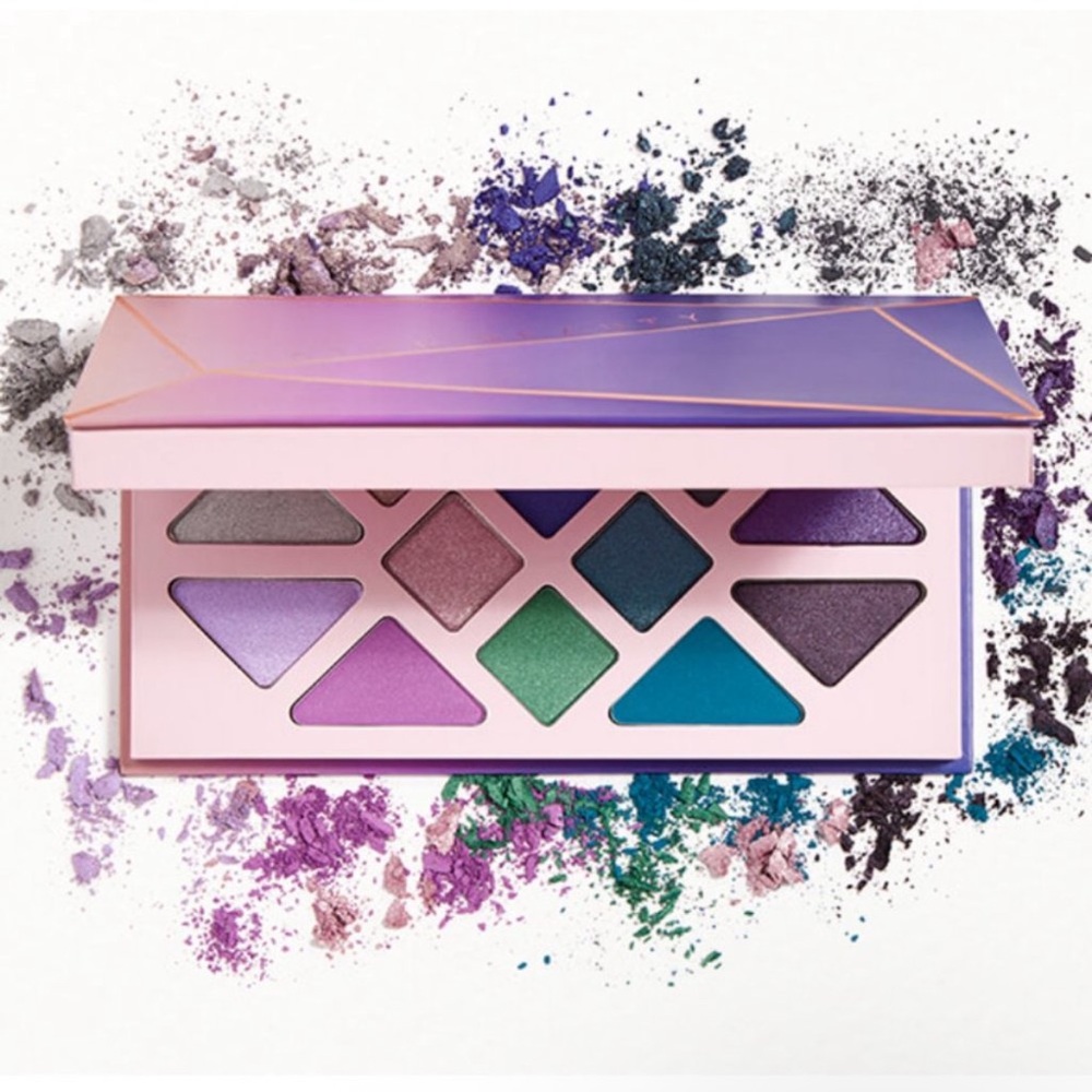 Athr beauty moonlight crystal Palette